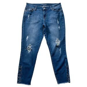 Maurices Womens Jeans sz 11 12 Medium Wash Crop Ankle x27" Cotton Denim Stretch